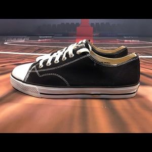 Stylish B.U.M. sneakers Size 10.5